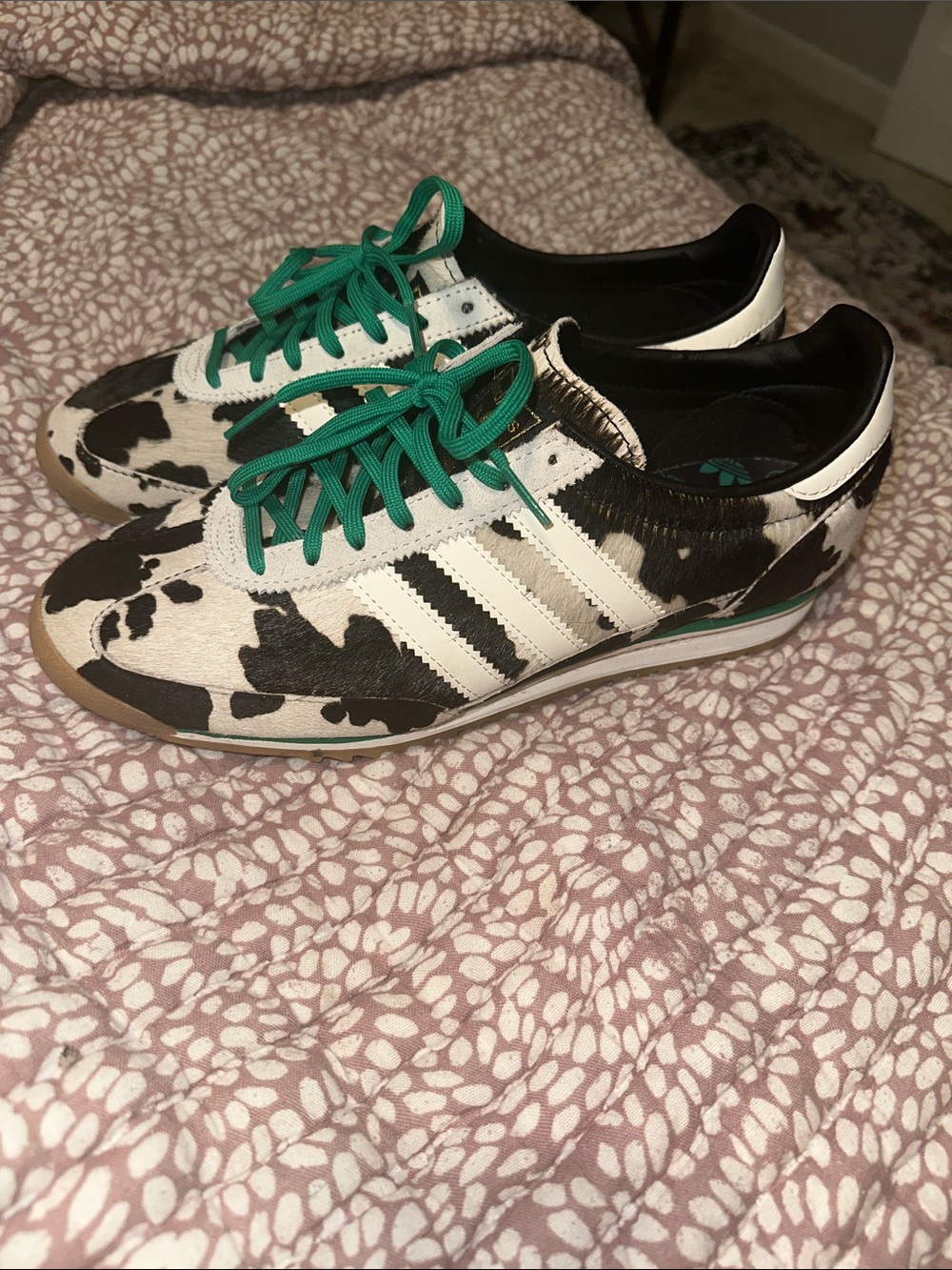 adidas Black and White Cow Print Sneakers with Green Laces WORN ONCE - Picture 4 of 5